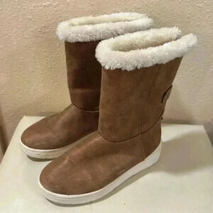 Cat and Jack fur lined suede boots